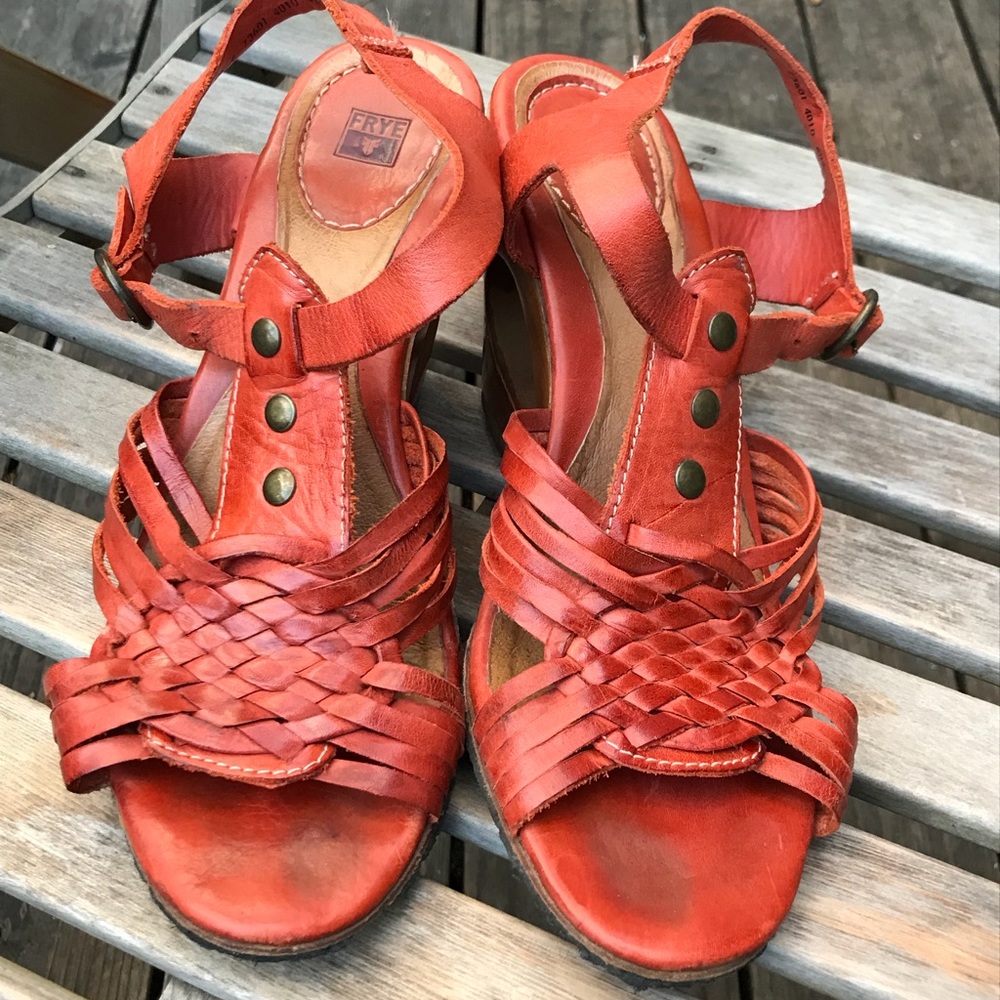 Frye Gabriella Orange studded wood wedge sandal 10